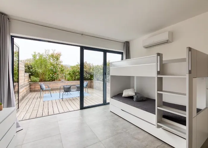 Bastion-2 By Interhome * Порто-Веккіо